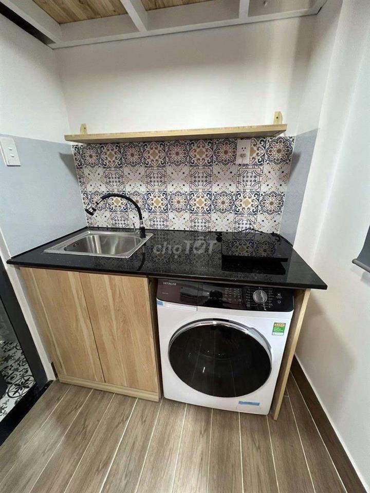 Cho thuê căn gác, ban công lớn, full nội thất tại Bình Thạnh gần HIU