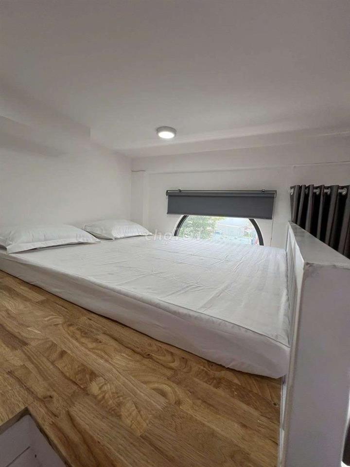 Cho thuê căn gác, ban công lớn, full nội thất tại Bình Thạnh gần HIU