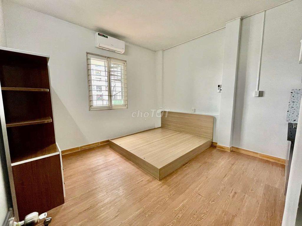 Cho thuê phòng có cửa sổ lớn Full tiện nghi Bình Thạnh gần HUTECH, UEF