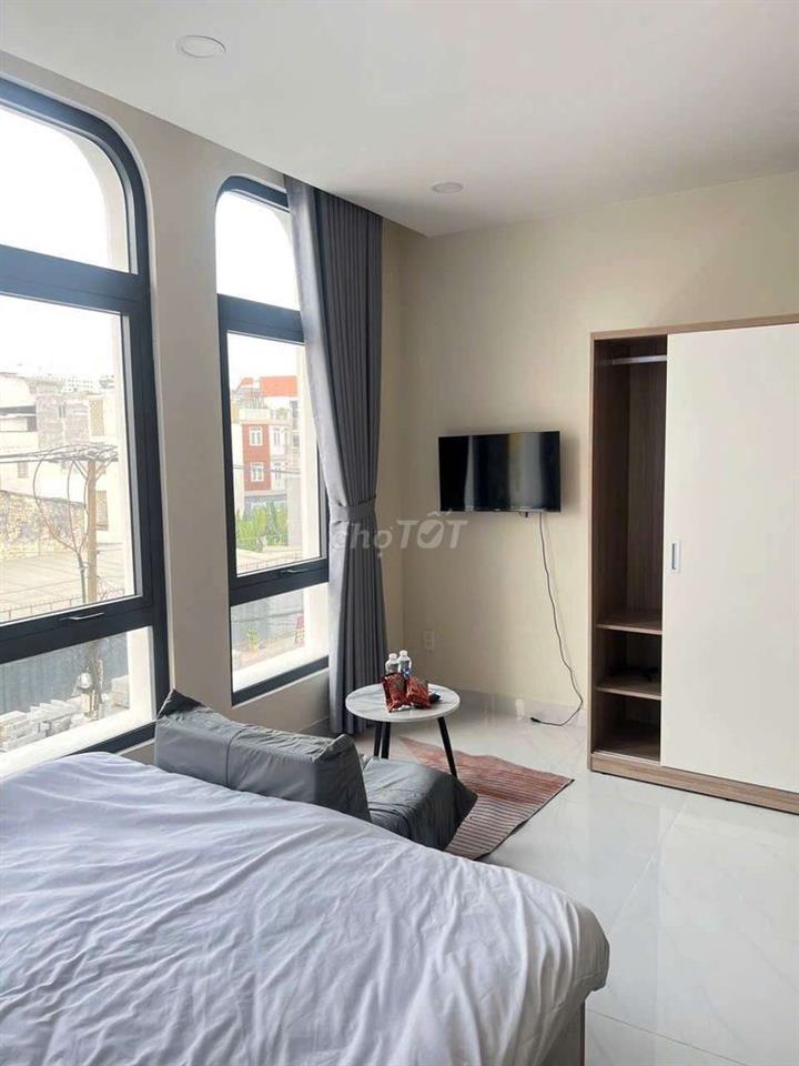 Cho thuê căn view cực thoáng, full NT Bình Thạnh gần  FTU2, UEF, HIU