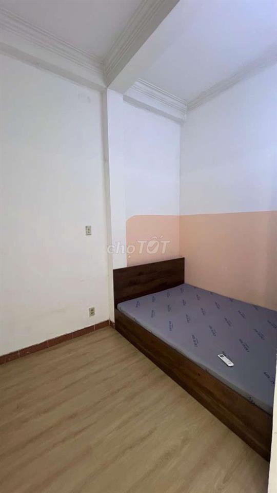 Cho thuê 2PN ban công, Full nội thất Bình Thạnh gần UTH, UEF, HIU, FTU
