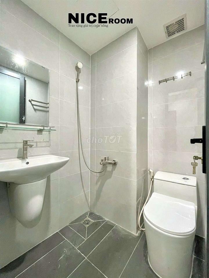 Cho thuê căn hộ 1 phòng ngủ,Penthouse 2 sân thượng,full nt, Bình Thạnh