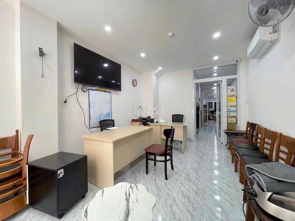 Mặt Bằng 80m2  Mặt tiền Hoàng Hoa Thám Gần Nhà Ga T3 lối đi riêng biệt