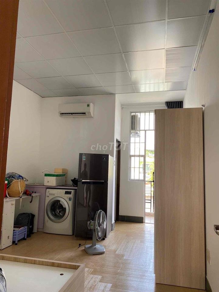 CHO THUÊ PHÒNG GẦN NGÃ TƯ HÀNG XANH - ĐH HUTECH VĂN LAN GTVT UEF UTH