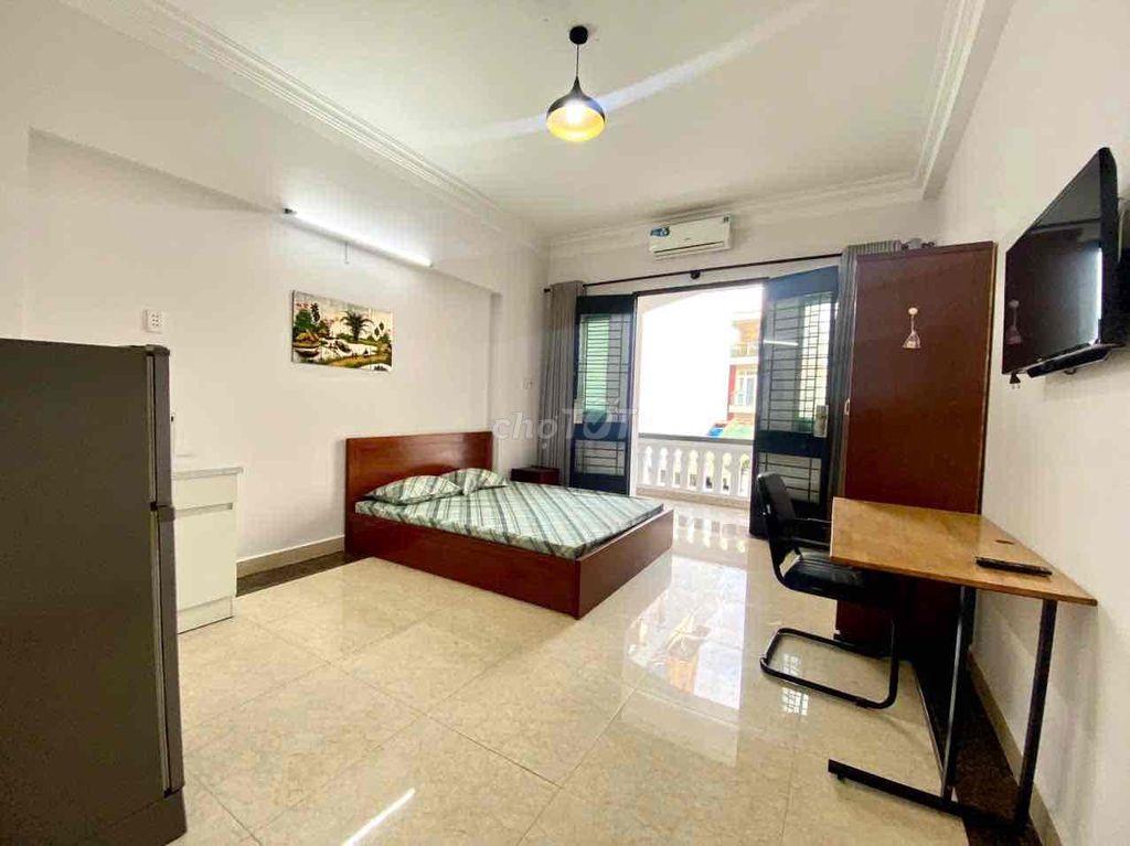 🏡 Đúng Hình , Đúng Giá Căn Hộ  Full NT , Ban Công , Ngay ĐH USSH, Q1