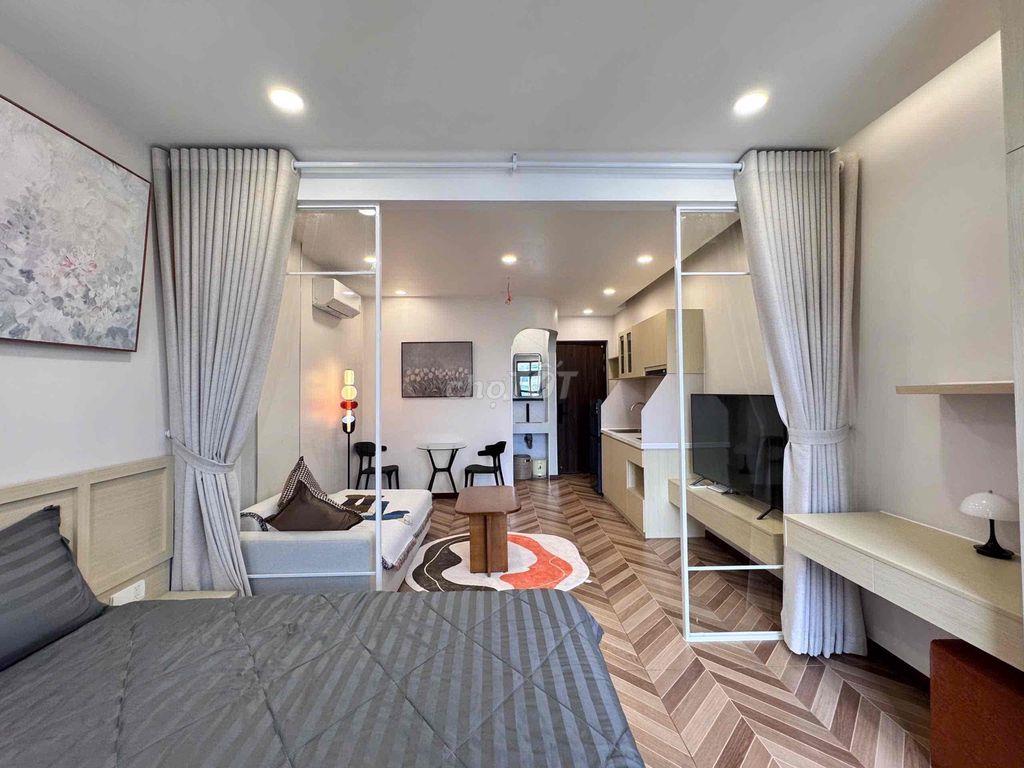 15TR5 • 1PN cao cấp full nội thất • Ban công lớn • Thang máy • 236/43