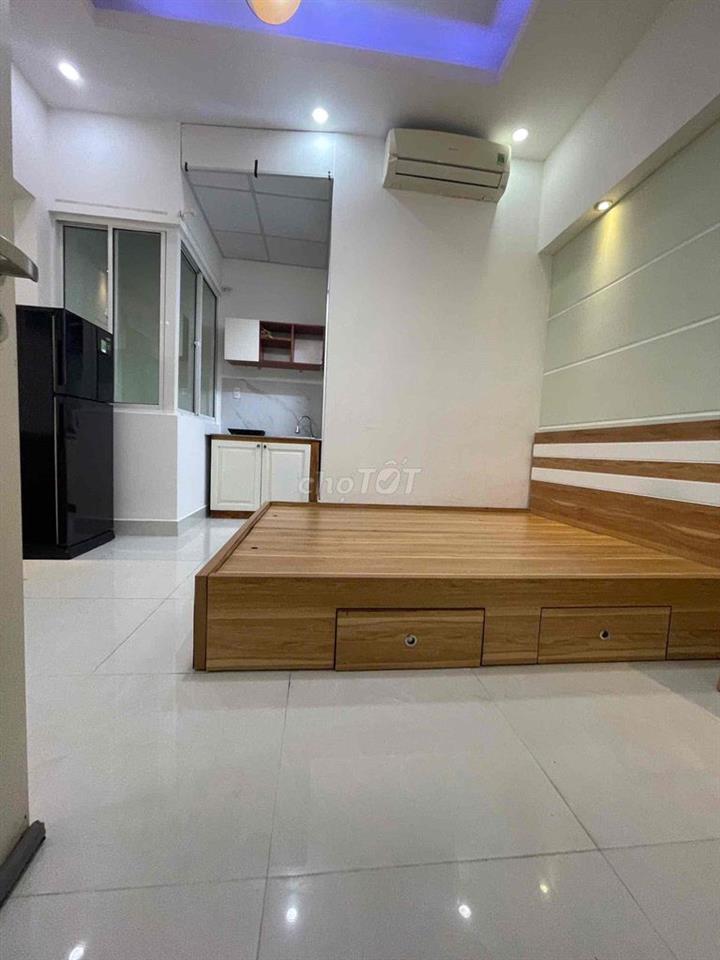 5TR8 • STUDIO FULL NỘI THẤT • 30M² • CỬA SỔ THOÁNG MÁT • ĐỐI DIỆN LAND