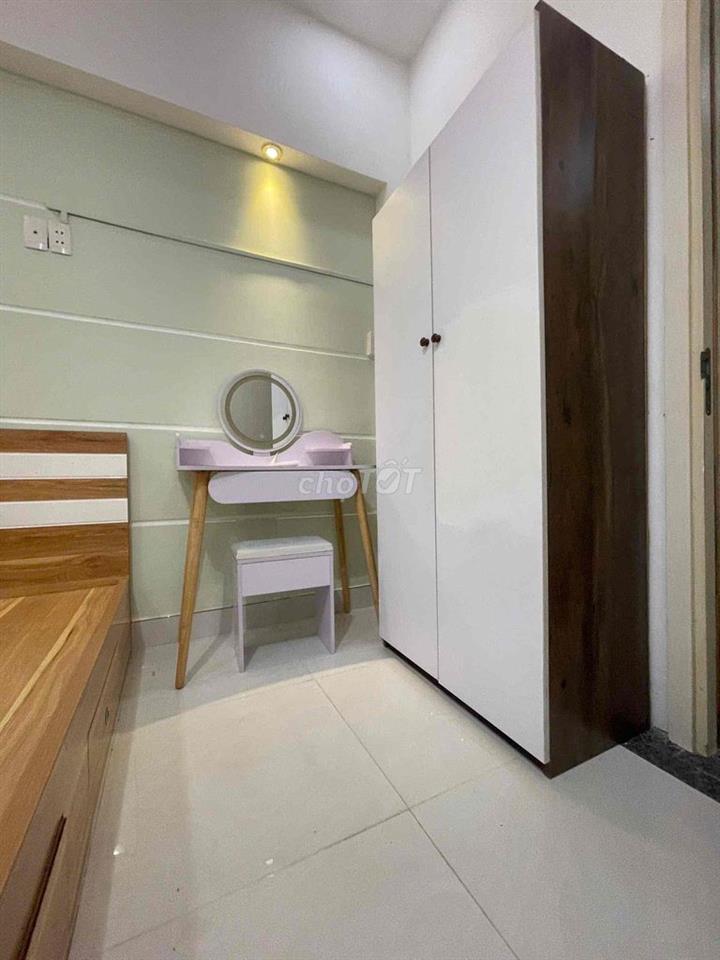 5TR8 • STUDIO FULL NỘI THẤT • 30M² • CỬA SỔ THOÁNG MÁT • ĐỐI DIỆN LAND