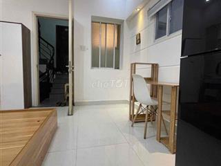 5TR8 • STUDIO FULL NỘI THẤT • 30M² • CỬA SỔ THOÁNG MÁT • ĐỐI DIỆN LAND