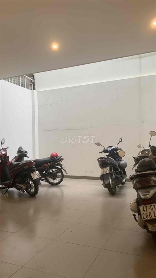 12TR • CĂN HỘ 2PN RỘNG RÃI • BAN CÔNG THOÁNG MÁT • NGAY 286 BÌNH LỢI,