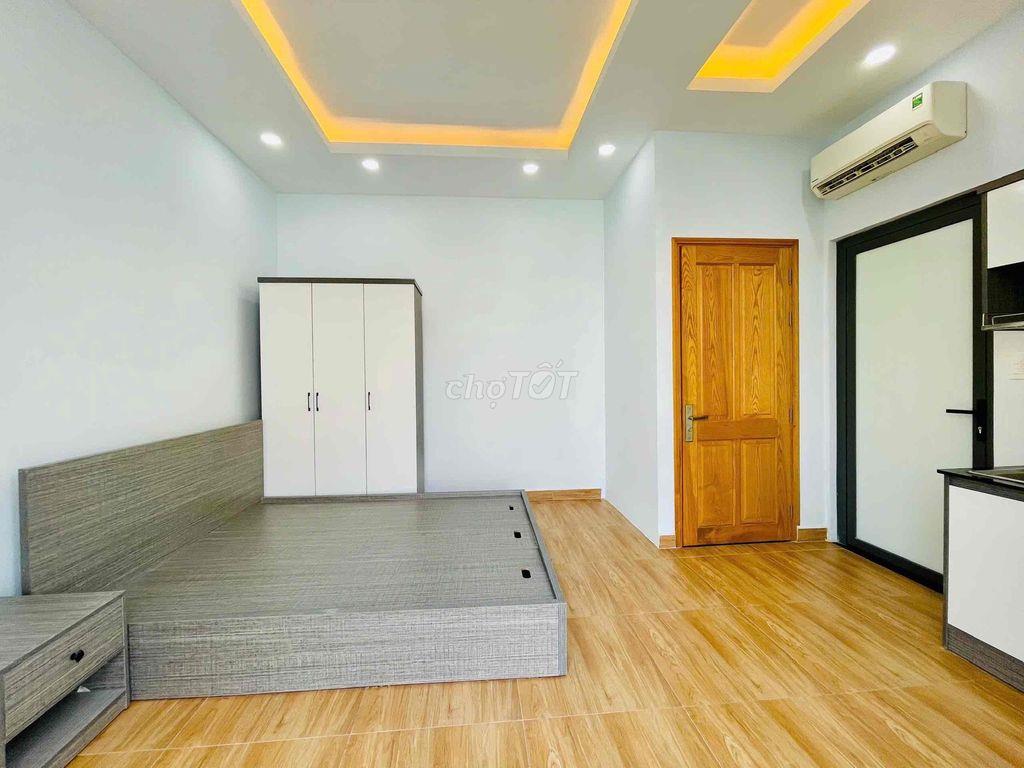 6TR8 STUDIO BAN CÔNG RỘNG • CỬA SỔ VÒM SIÊU ĐẸP • TRỐNG SẴN VÀO Ở NGAY