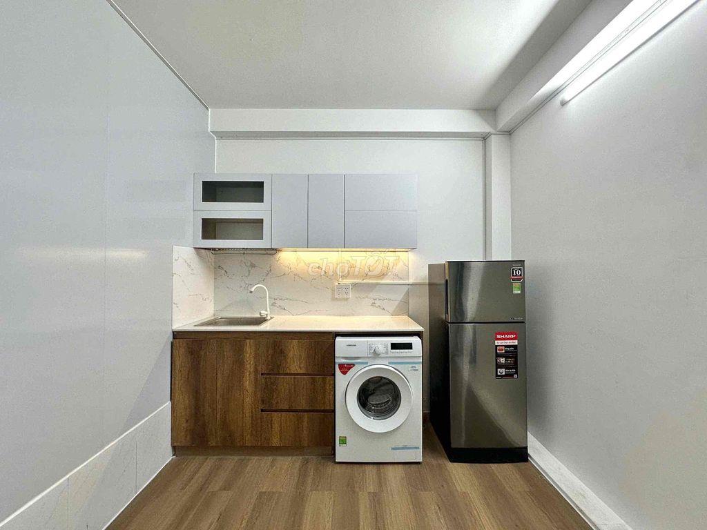 8TR5 • 1PN TÁCH BẾP, CỬA SỔ ĐÓN NẮNG, FULL NỘI THẤT
