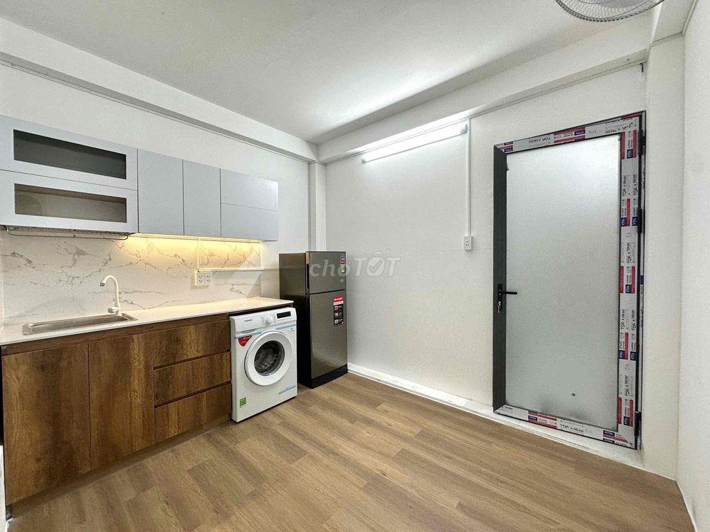 8TR5 • 1PN TÁCH BẾP, CỬA SỔ ĐÓN NẮNG, FULL NỘI THẤT