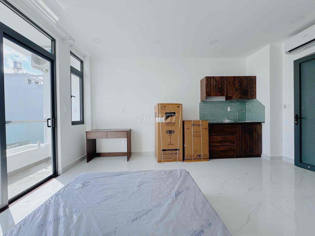 7TR7 STUDIO BAN CÔNG FULL NỘI THẤT – NGAY NƠ TRANG LONG