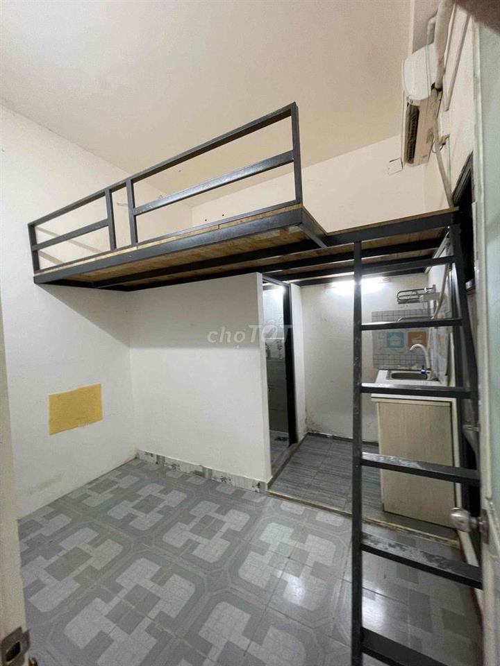 8TR8 căn 1PN BAN CÔNG tách bếp full nội thất, máy giặt riêng