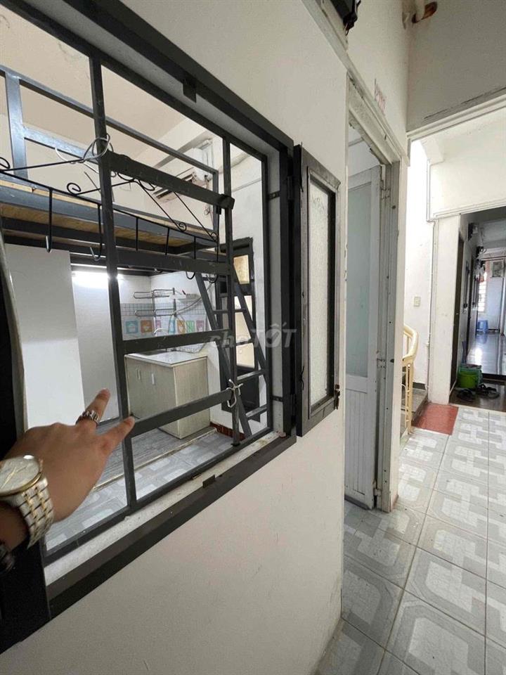 8TR8 căn 1PN BAN CÔNG tách bếp full nội thất, máy giặt riêng
