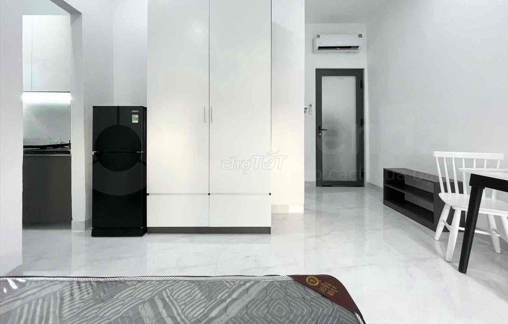 Studio ban công full nội thất - Giá 7tr8 ngay Xô Viết Nghệ Tĩnh