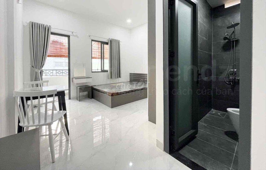 Studio ban công full nội thất - Giá 7tr8 ngay Xô Viết Nghệ Tĩnh