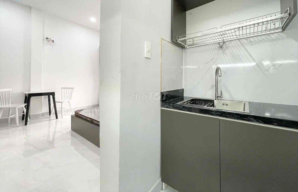 Studio ban công full nội thất - Giá 7tr8 ngay Xô Viết Nghệ Tĩnh