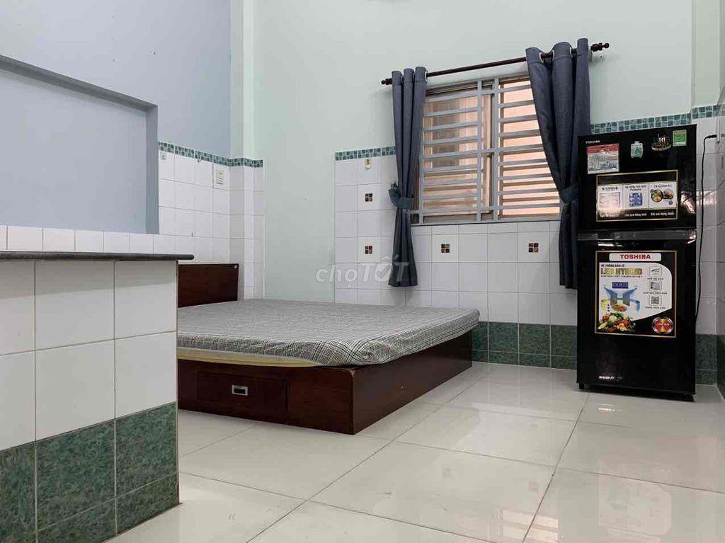 Studio nhỏ xinh đầy đủ nội thất xe hơi tận cửa ngay Thích Quảng Đức