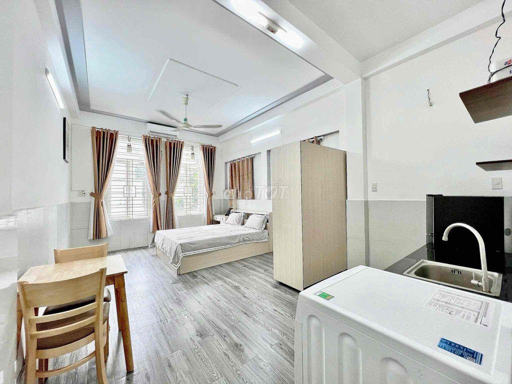 MỚI HOÀN THIỆN 2PN 2WC FULL NỘI THẤT CỬA SỔ LỚN NGAY HOÀNG HOA THÁM