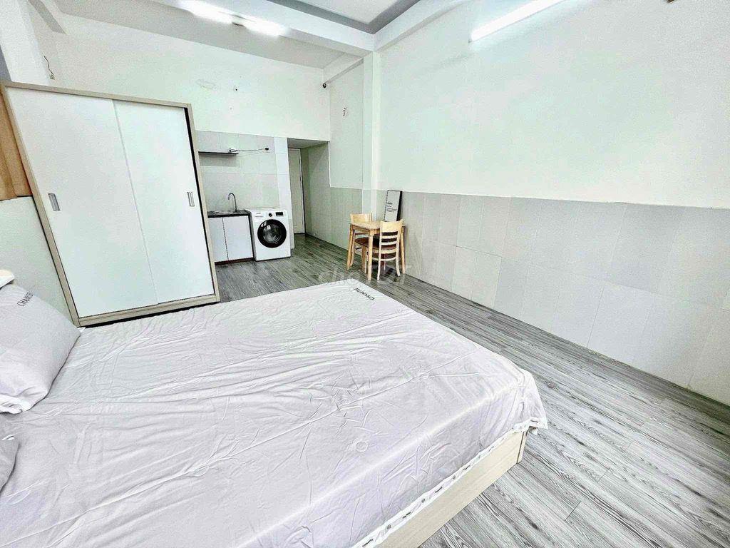 MỚI HOÀN THIỆN 2PN 2WC FULL NỘI THẤT CỬA SỔ LỚN NGAY HOÀNG HOA THÁM