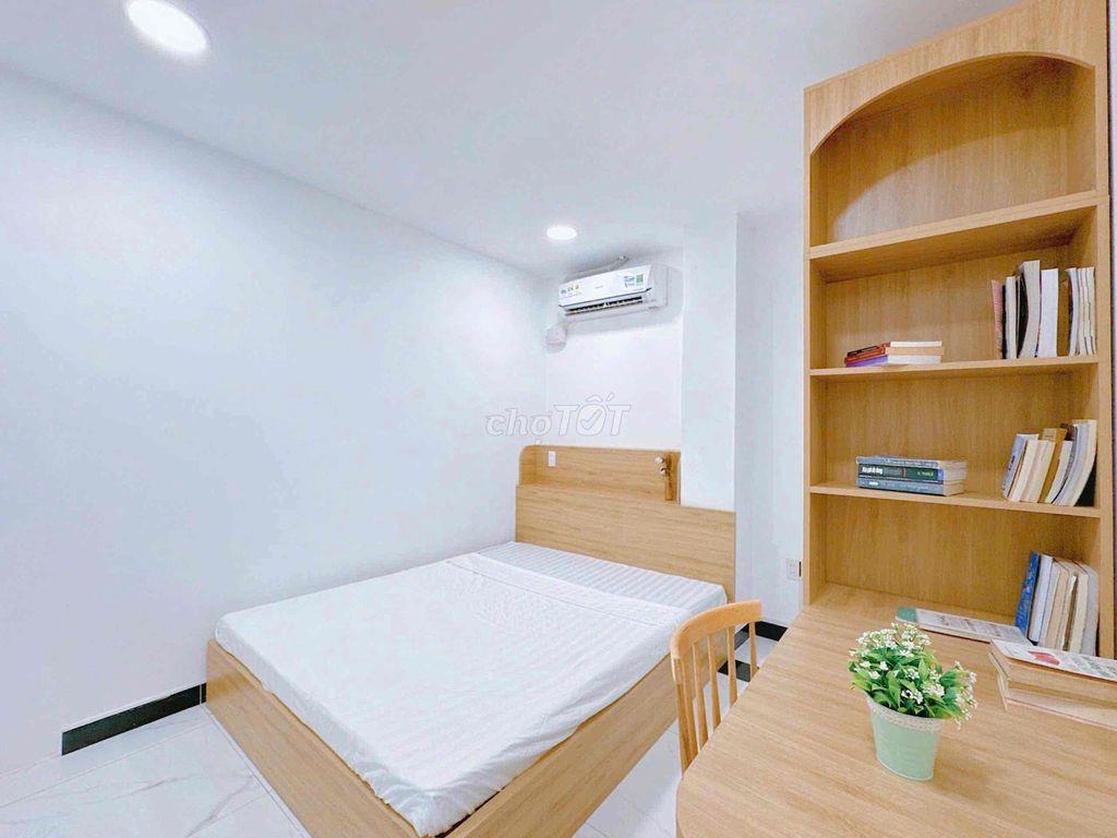 Căn hộ 3 phòng ngủ full nội thất xịn tại 126 Nguyễn Xí