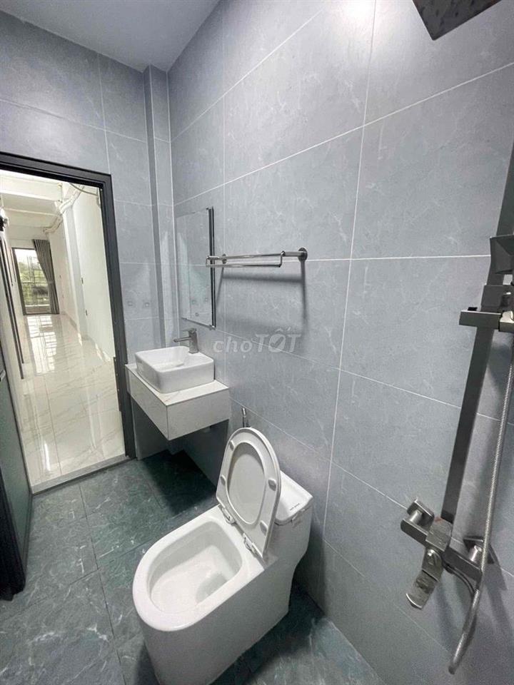 CĂN HỘ 3 PN THANG MÁY NGAY ĐẠI HỌC VĂN LANG Ở ĐƯỢC LIỀN