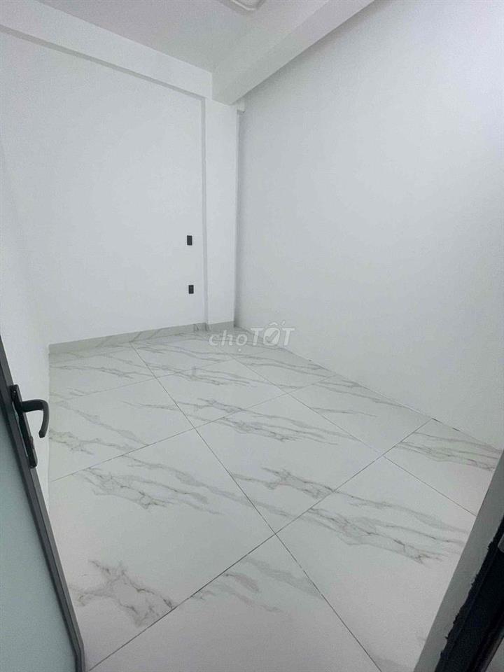 CĂN HỘ 3 PN THANG MÁY NGAY ĐẠI HỌC VĂN LANG Ở ĐƯỢC LIỀN
