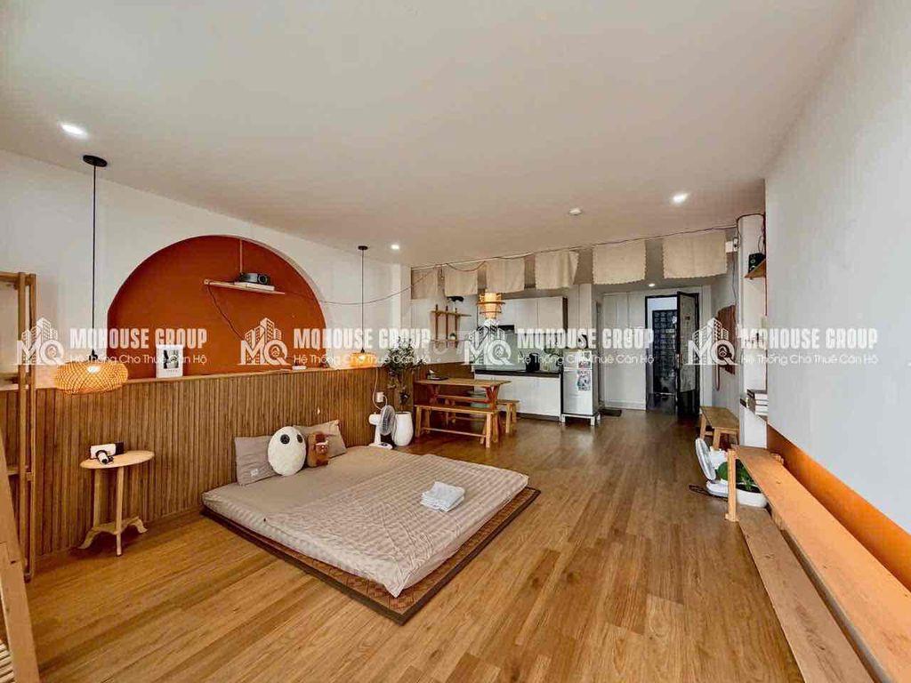 Cho thuê studio 35m2 , ban công lớn ngay bờ kè Trường Sa