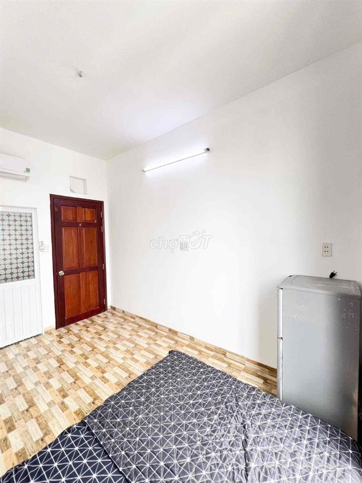 Căn hộ Studio ban công - Full nội thất - kết nối nhanh Quận 1