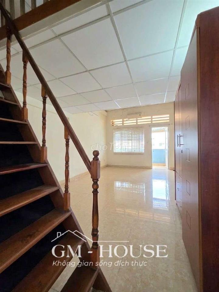 Căn hộ 60m2 1 p.bếp 1 p.bếp 1 gác, ngay Nơ Trang Long