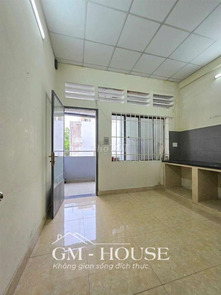 Căn hộ 60m2 1 p.bếp 1 p.bếp 1 gác, ngay Nơ Trang Long