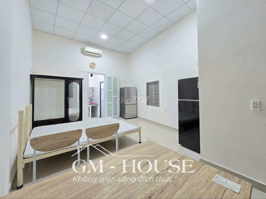Chỉ tính điện, nước✅️tách bếp có máy giặt riêng, ngay Cầu Thị Nghè