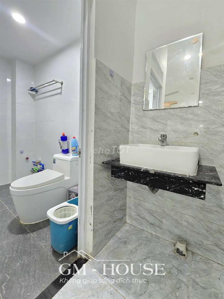 Nguyên tầng Trệt, 50m2, full nội thất ngay Ngô Tất Tố