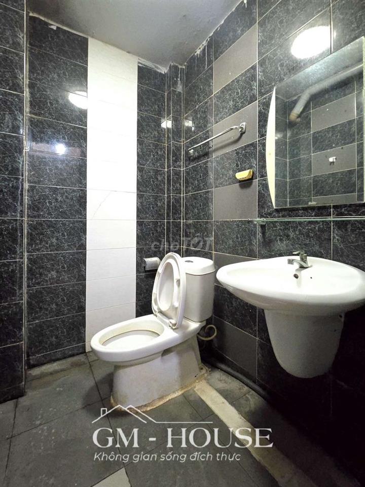 2 phòng ngủ 2wc 2 máy lạnh, tách bếp ngay Nguyễn Gia Trí