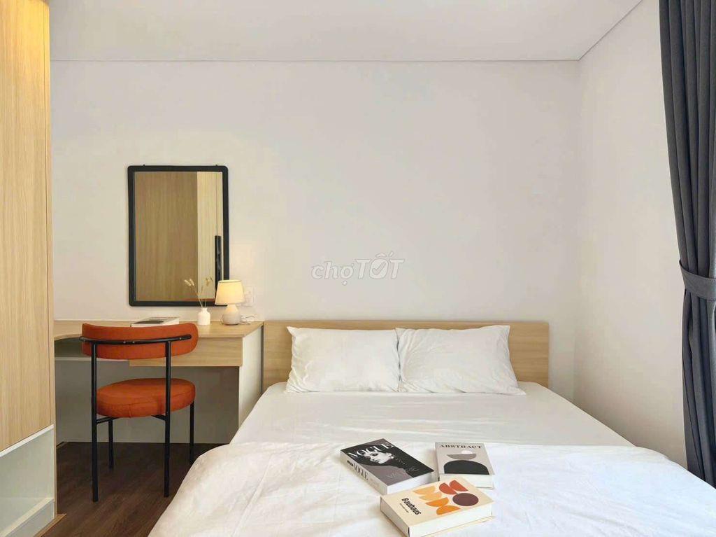Căn hộ 35m2,  đầy đủ nội thất, ban công lớn, Ngay Võ Oanh