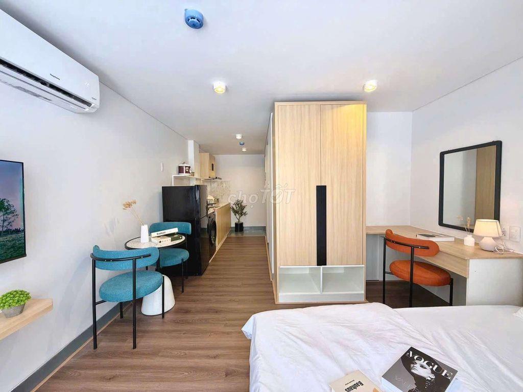 Căn hộ 35m2,  đầy đủ nội thất, ban công lớn, Ngay Võ Oanh
