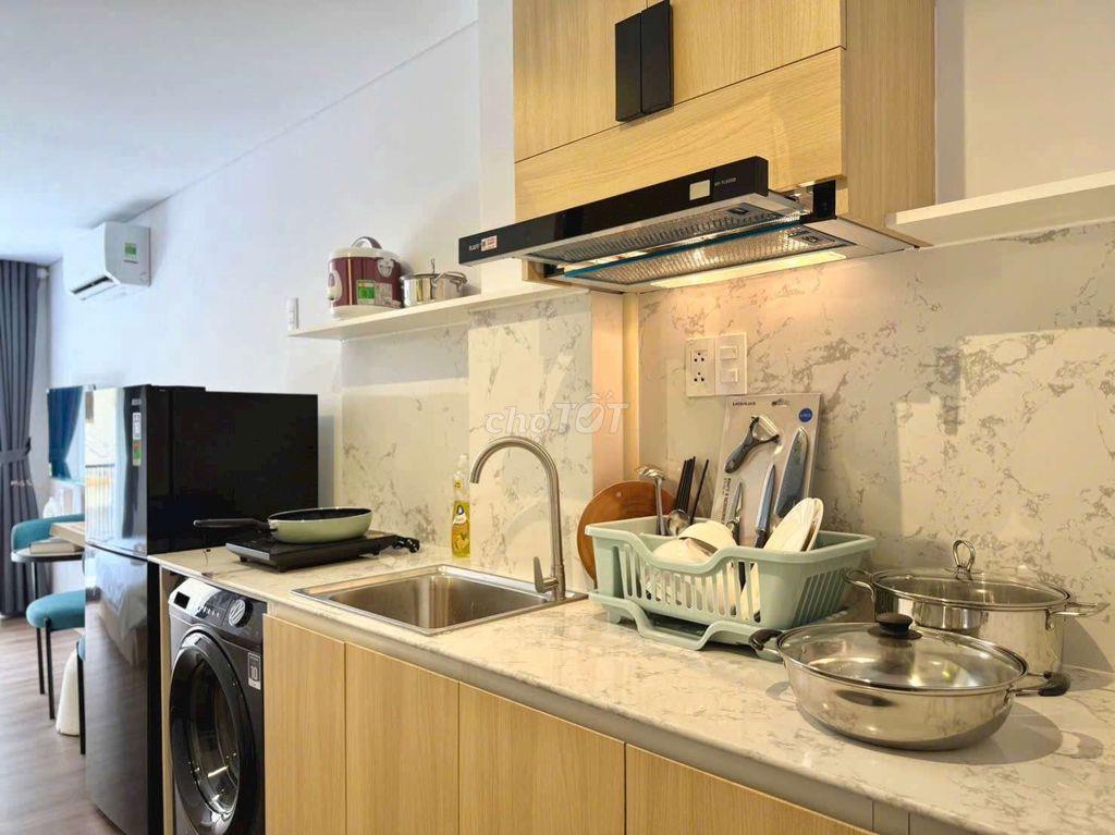 Căn hộ 35m2,  đầy đủ nội thất, ban công lớn, Ngay Võ Oanh