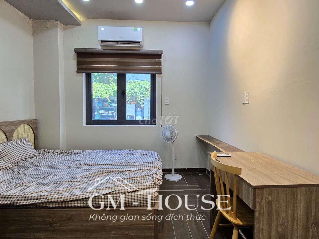 Căn hộ 25m2, cửa sổ lớn, full nội thất, Ngay D5 đối diện Ngoại Thương