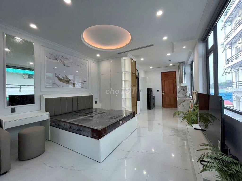 Trống lại căn hộ 35m2, cửa sổ lớn. Ngay Điện Biên Phủ
