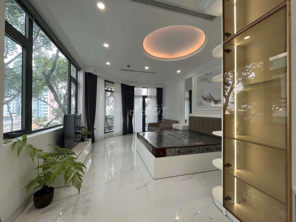 Trống lại căn hộ 35m2, cửa sổ lớn. Ngay Điện Biên Phủ