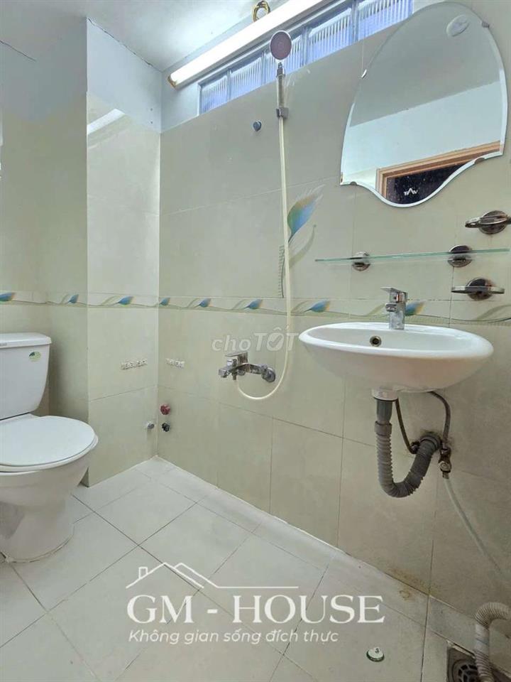 Phòng 30m2 ban công, máy giặt riêng, Ngay Trần Bình Trọng