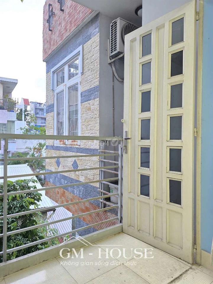 Phòng 30m2 ban công, máy giặt riêng, Ngay Trần Bình Trọng