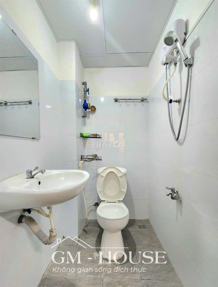 Căn hộ 30m2 Full Nội Thất, ngay D5 sát bên Đh Ngoại Thương