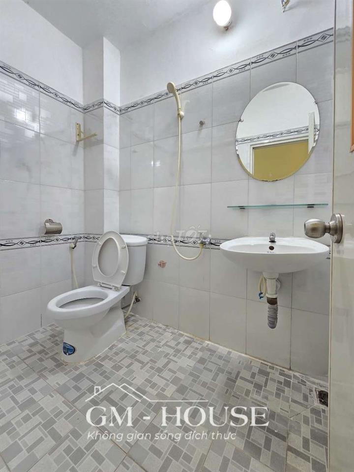 Nguyên tầng 40m2, full nội thất, Ngay Bạch Đằng