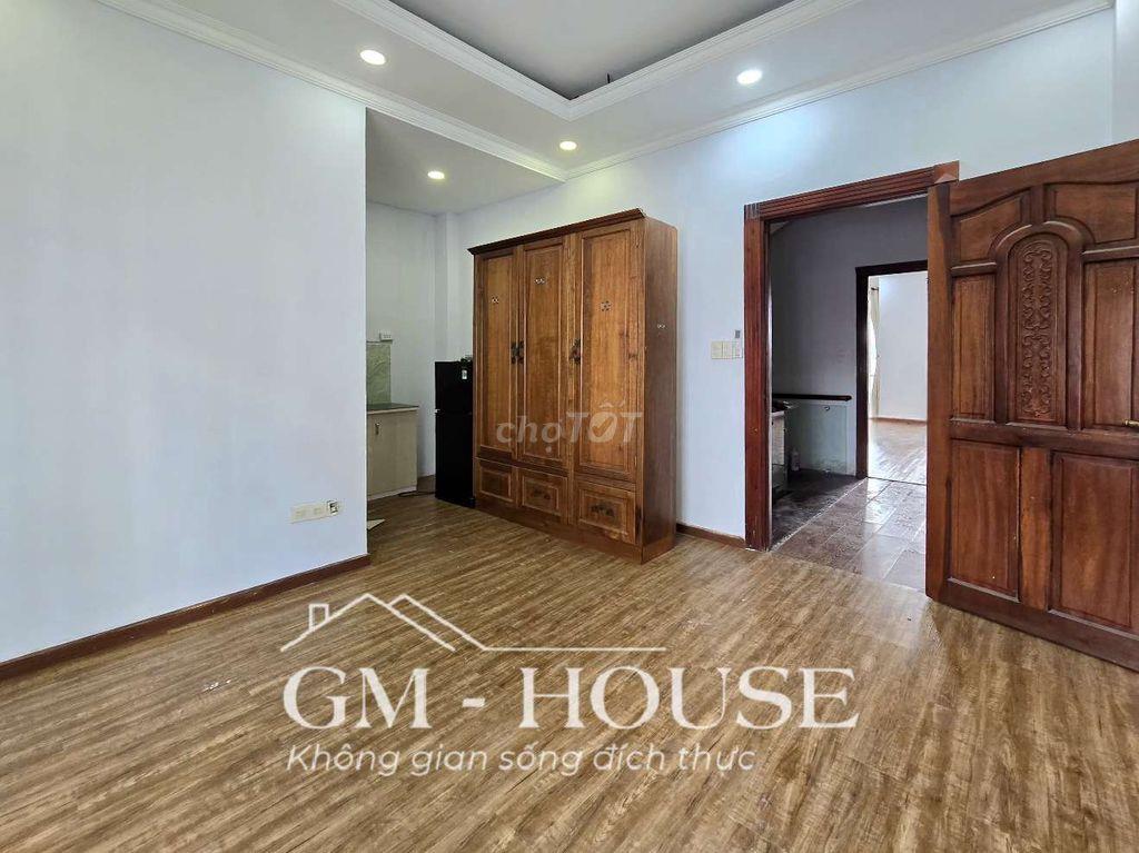 Chính chủ cho thuê phòng 25m2 cửa sổ lớn, Ngay Bình Lợi