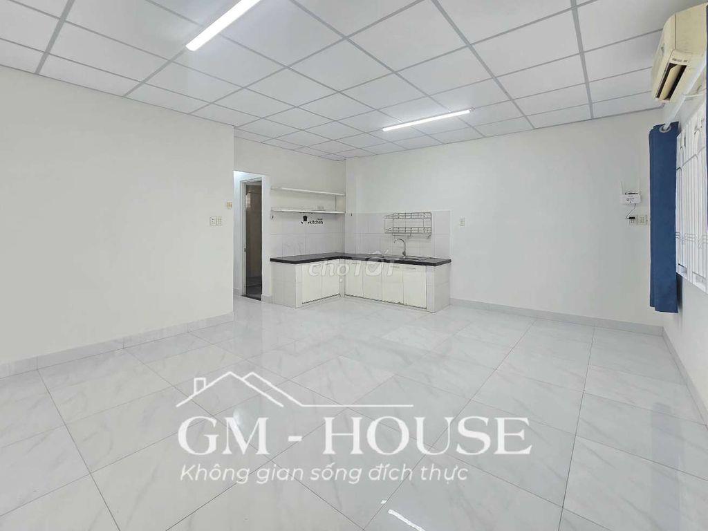 Căn hộ 30m2 ban công lớn ngay Ngô Tất Tố