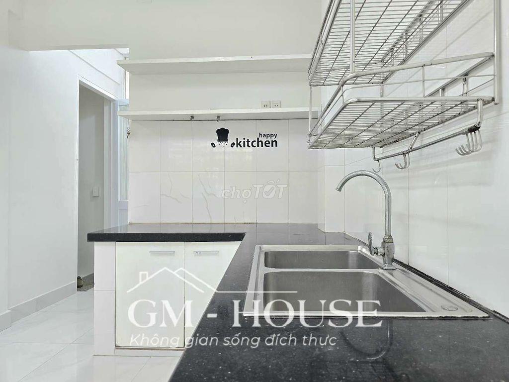 Căn hộ 30m2 ban công lớn ngay Ngô Tất Tố