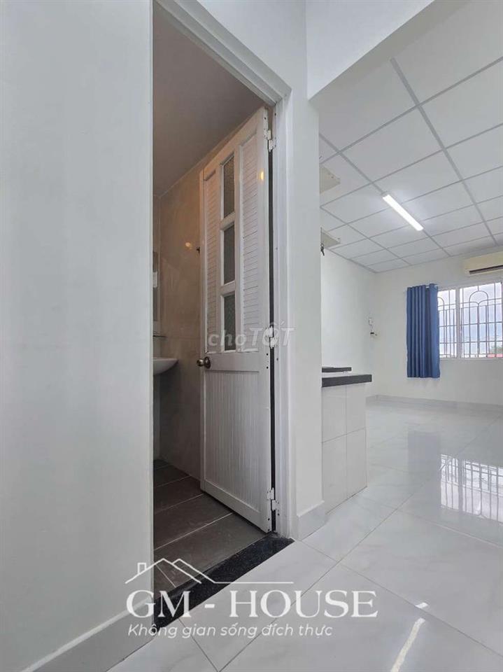 Căn hộ 30m2 ban công lớn ngay Ngô Tất Tố
